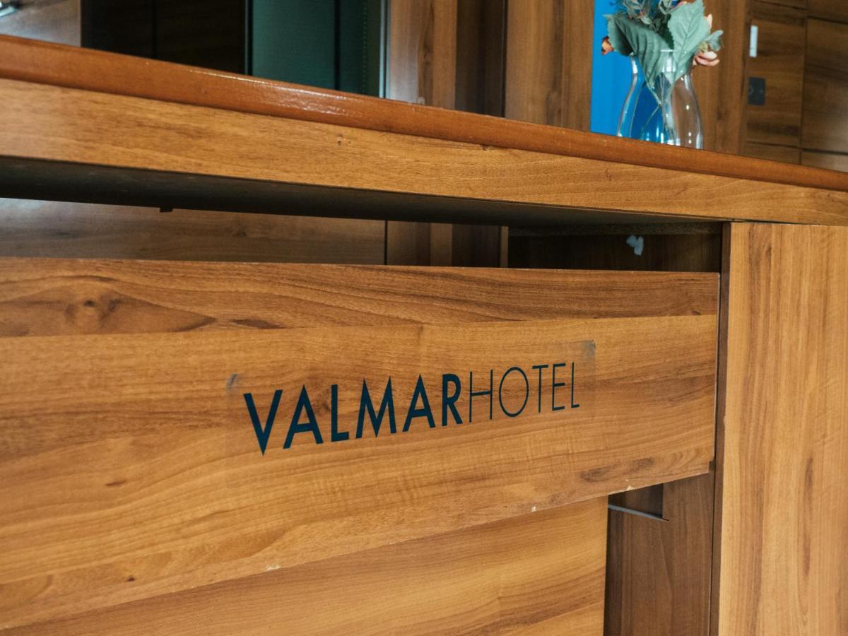 Hotel Valmar Villar de Olalla Exteriör bild